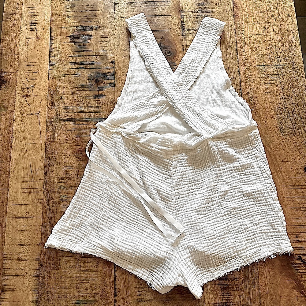 Spiritual Gangster White Gauze Romper Size Small - Picture 8 of 14